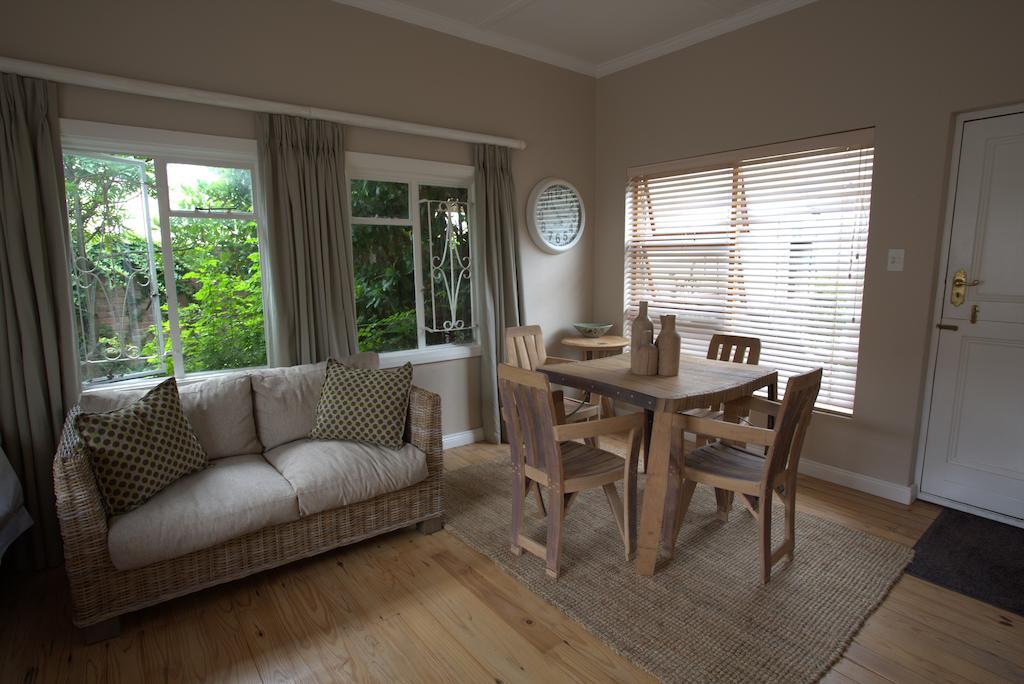 Apple Cottages George Room photo